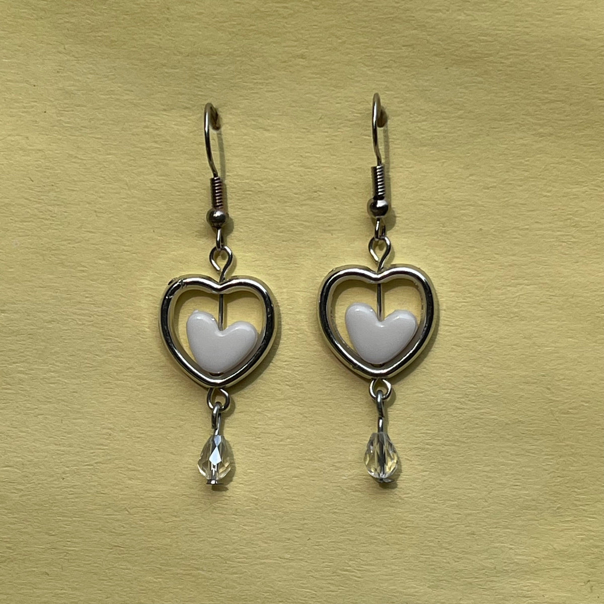 Y2K White Heart Dangle Earrings