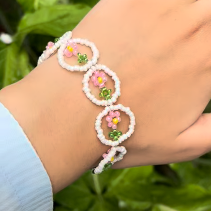 Pink Flower Circle Beaded Bracelet