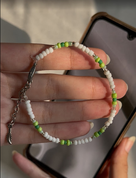 Minimalist Green & White Beaded Bracelet